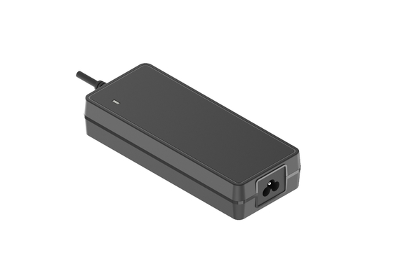قیمت خوب آداپتور رومیزی با ولتاژ خروجی 5-52A و کارایی ≥85٪ UL / CUL / TUV / GS / CE / CCC آنلاین